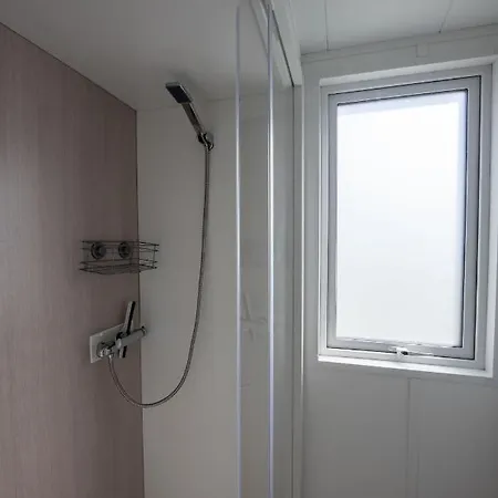 Pour 6 Dans Un Domaine Avec Piscine